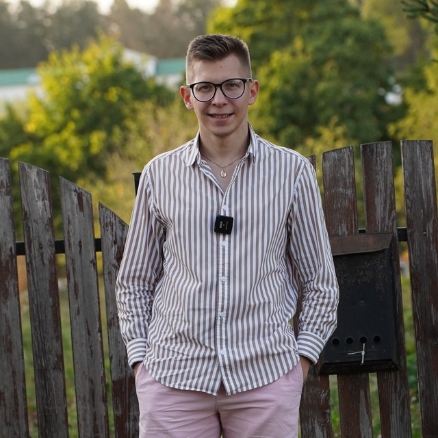 Андрей Деревенский ?