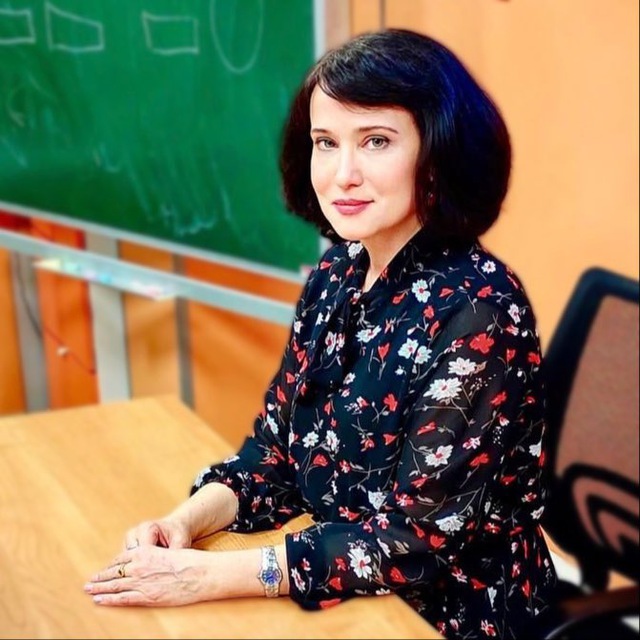 Логопед Елена Косинова